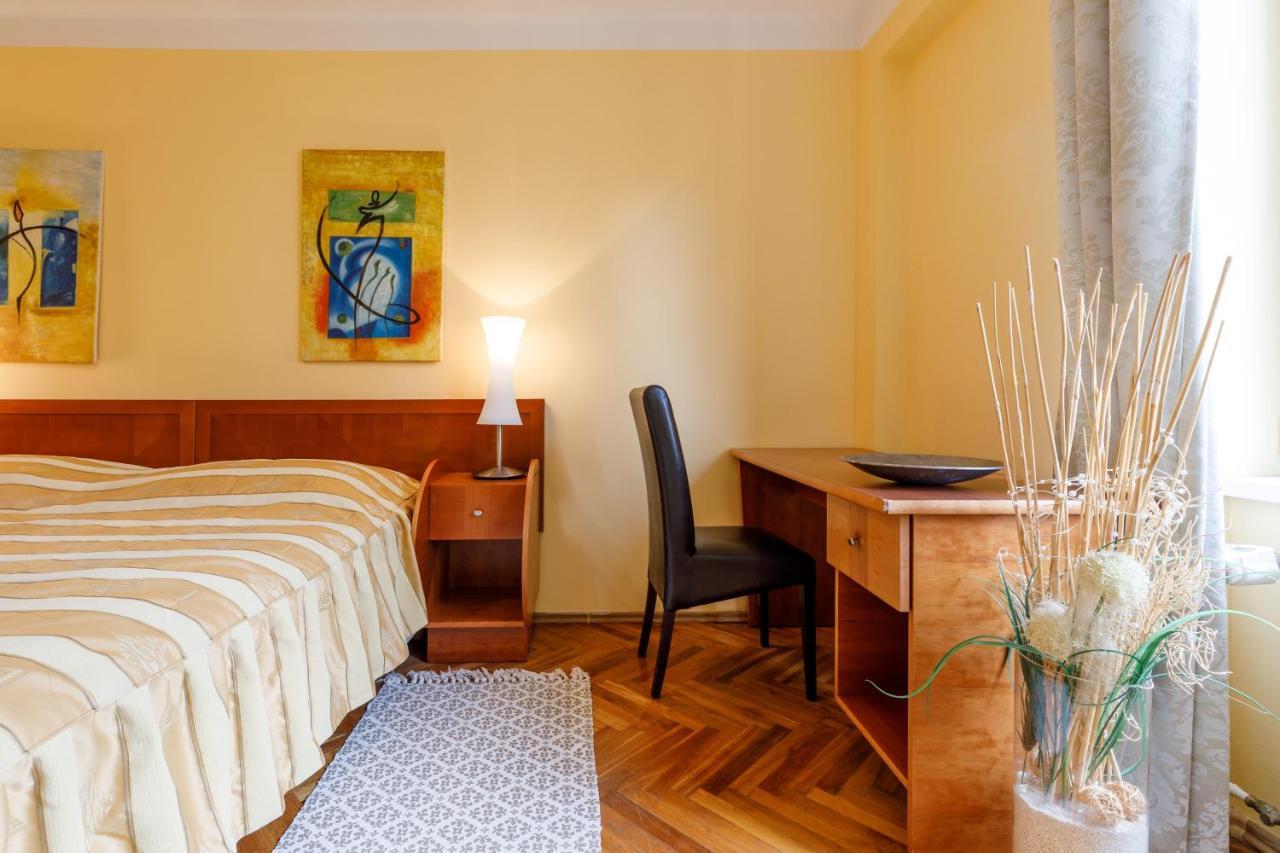 Apartments Tgm 11 Karlovy Vary Extérieur photo