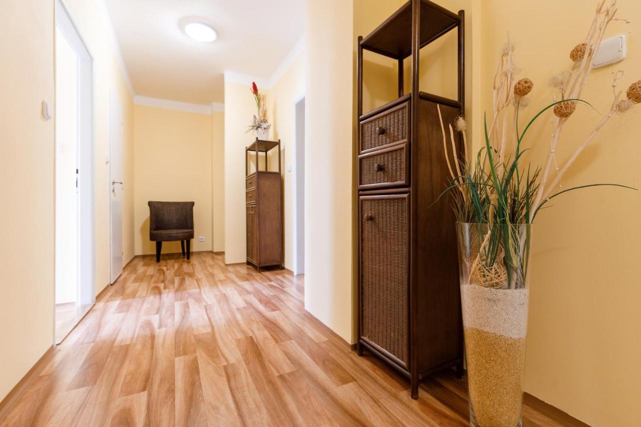 Apartments Tgm 11 Karlovy Vary Extérieur photo