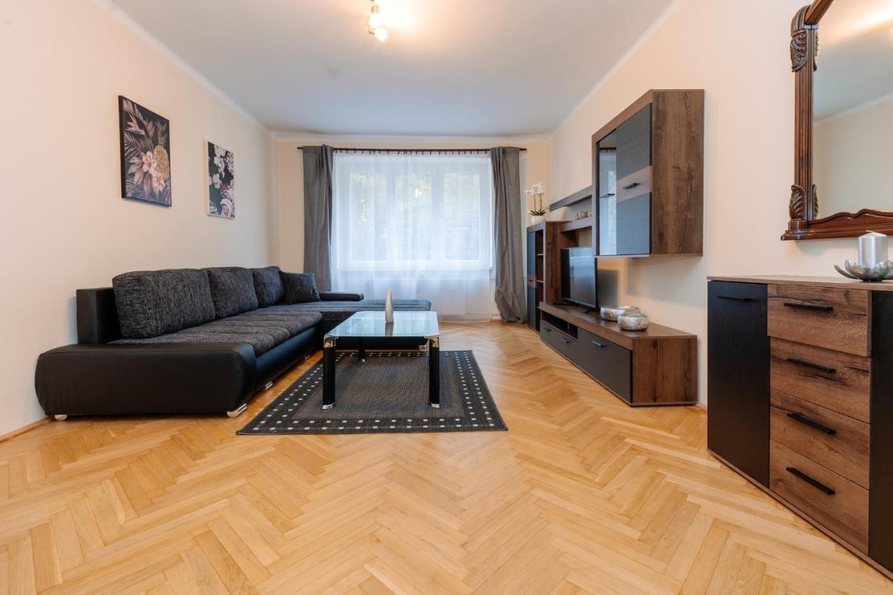 Apartments Tgm 11 Karlovy Vary Extérieur photo