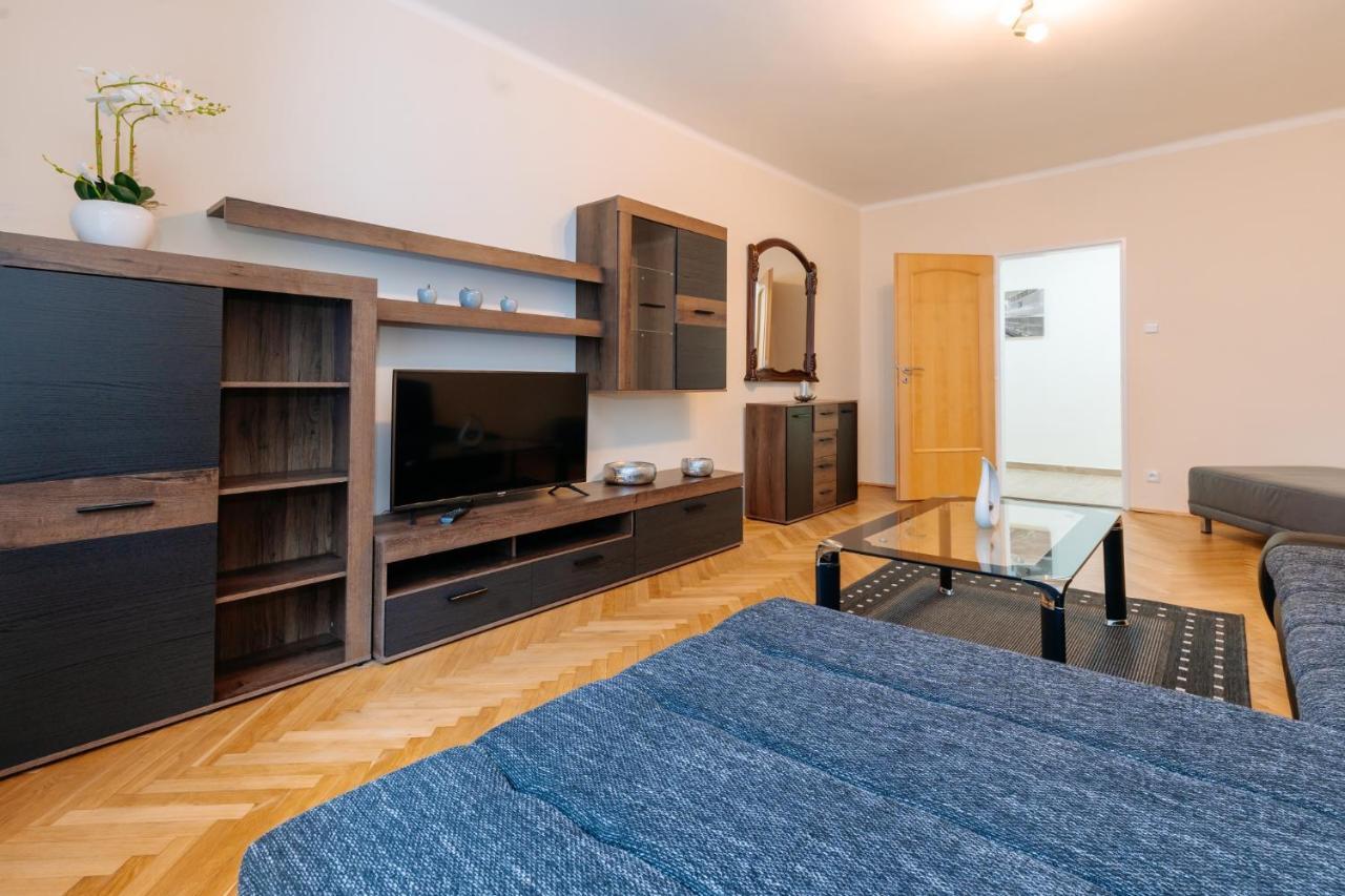 Apartments Tgm 11 Karlovy Vary Extérieur photo