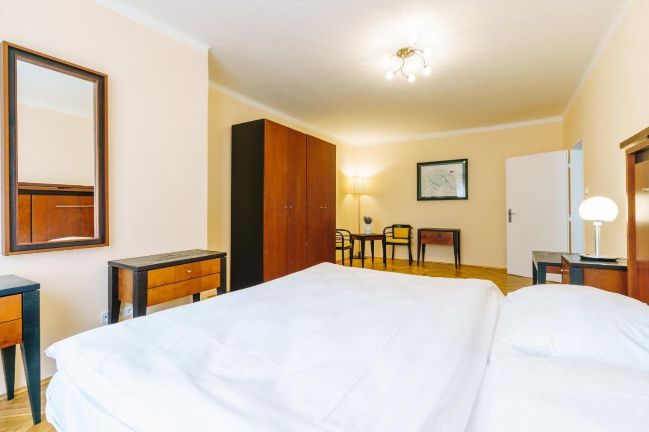 Apartments Tgm 11 Karlovy Vary Extérieur photo