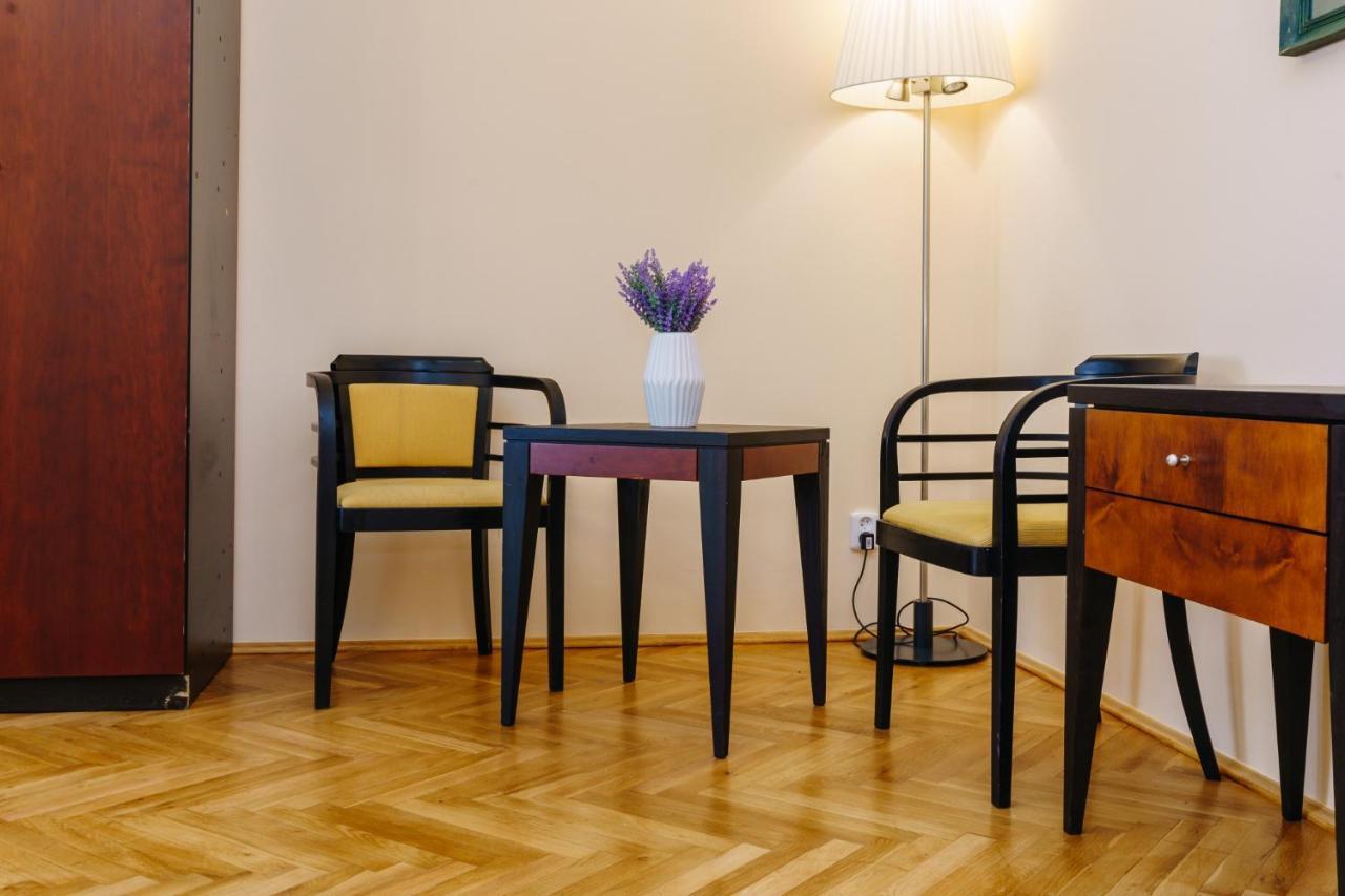 Apartments Tgm 11 Karlovy Vary Extérieur photo
