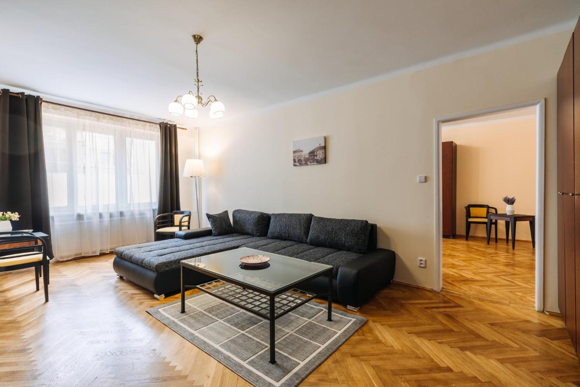 Apartments Tgm 11 Karlovy Vary Chambre photo