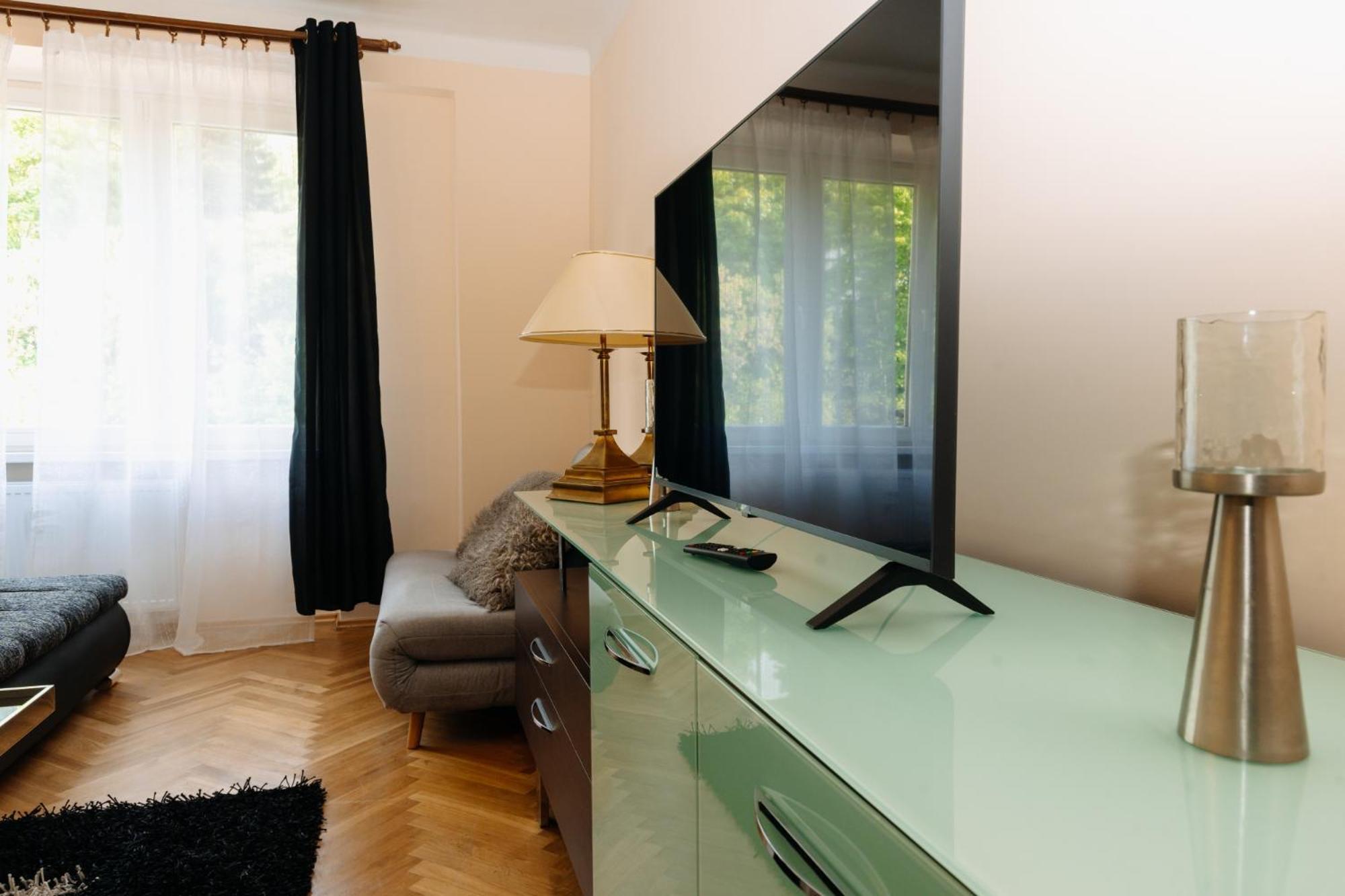 Apartments Tgm 11 Karlovy Vary Extérieur photo